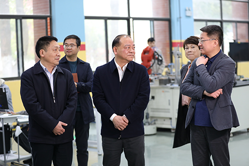 株洲市人社局党组书记、局长潘庆一行到欧冠正规买球（中国）官方网站调研湖南省第一届职业技能大赛赛事准备情况