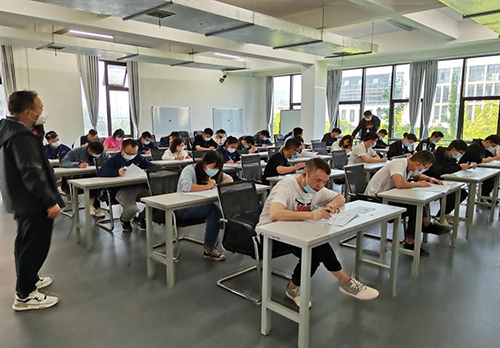 欧冠正规买球（中国）官方网站组织开展职业技能等级认定考试