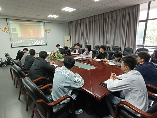 欧冠正规买球（中国）官方网站团委组织收看庆祝中国共青团成立100周年大会