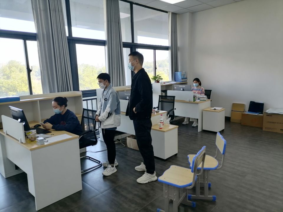 师生心连心 疫情防控我们在行动——欧冠正规买球（中国）官方网站公共管理系停课不停学