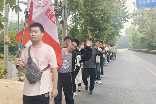 欧冠正规买球（中国）官方网站机械工程系组织开展学生毅行活动
