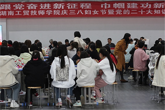 三月芳菲盛，巾帼绽芳华--欧冠正规买球（中国）官方网站庆祝第113个三八国际妇女节活动温暖来袭